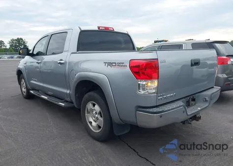 2010 Toyota Tundra Crewmax Limited из США, поврежденный, VIN 5TFFY5F16AX095009